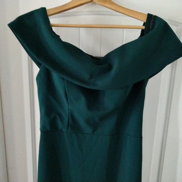 Betsy & Adam Solid Off Shoulder Bow Back Gown Dress - Picture 6 of 12